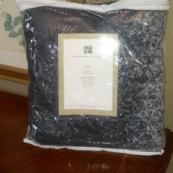 Concierge Collection Ombre Wrap - Picture 2 of 8